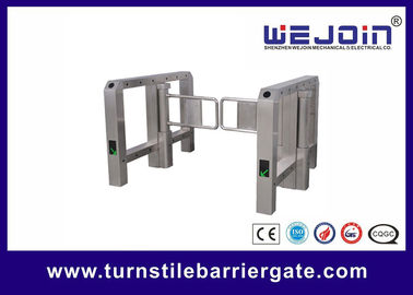 Pełny czas odzyskiwania 3s DC 24V motor szczotkowy Swing Barrier Gate z automatycznym odwrotnym przechodzeniem do zarządzania parkingiem